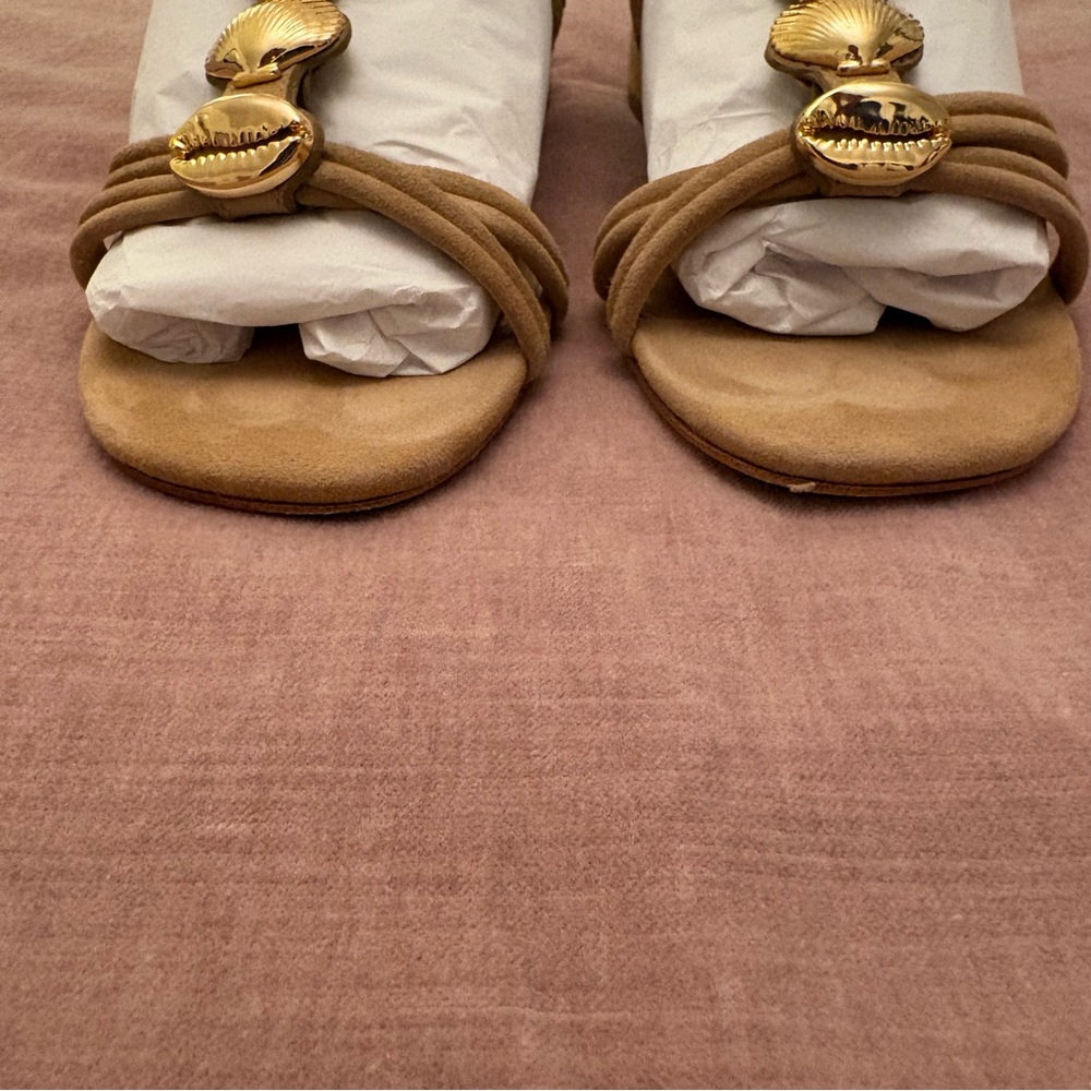 Larroude Shelly flat sandal Lancaster peanut nude tan size 6.5 like new in box - Picture 4 of 8